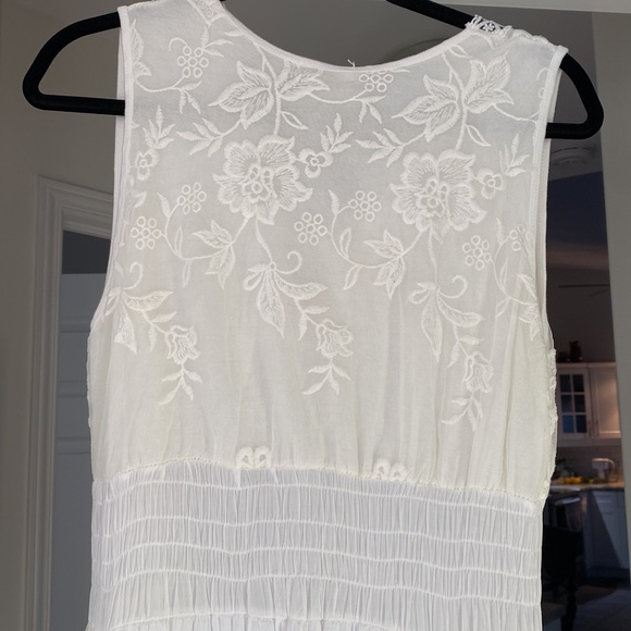 Dress- full length - Picture 6 of 7